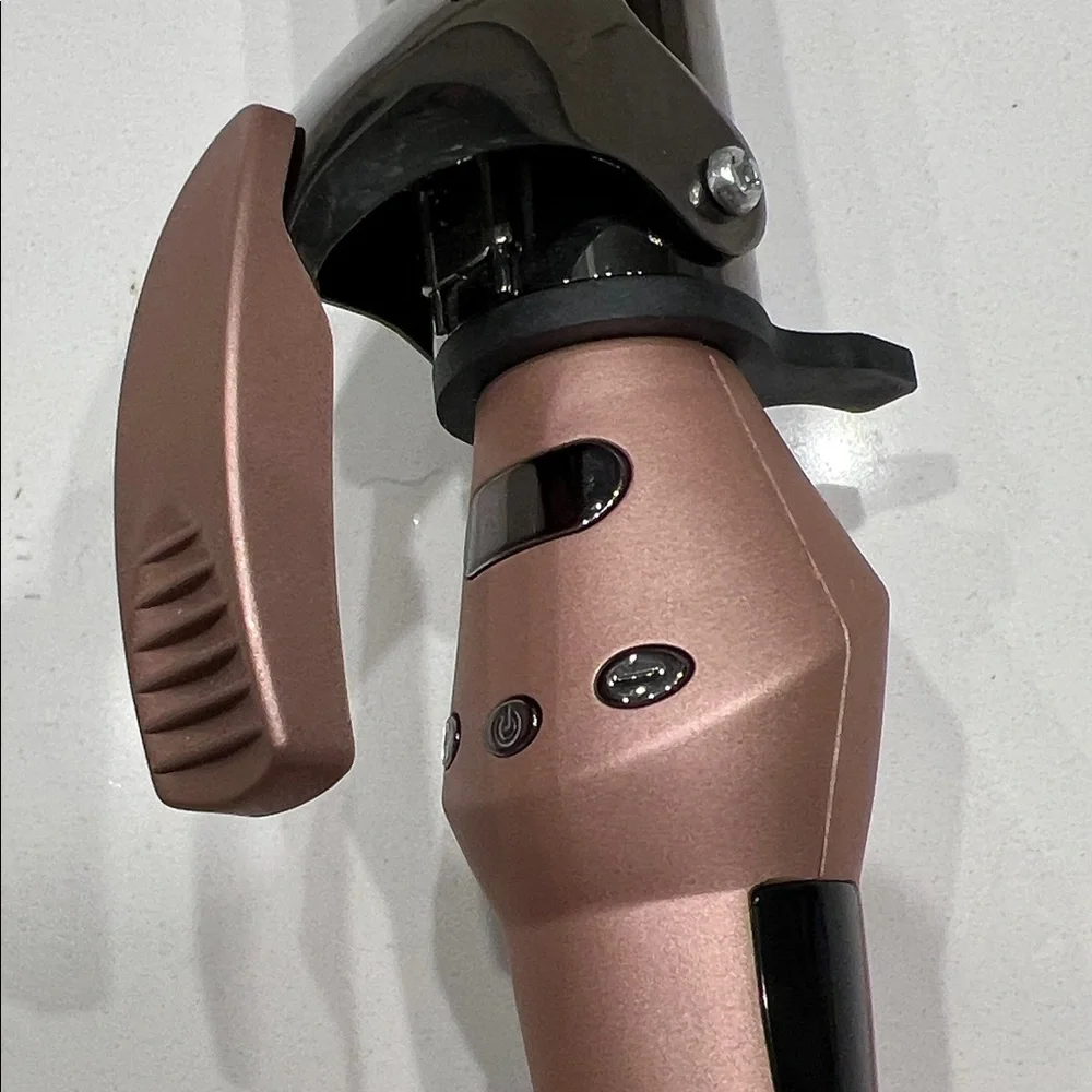 Infrared Curling Iron by Aria Beauty for Sephora Collection - Picture 3 of 7